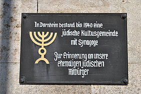 Gedenktafel für die jüdische Gemeinde in Dornheim.