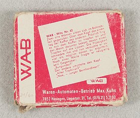 Auf der Rückseite der Schachtel steht ein Witz.