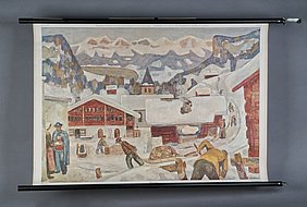 Das Bild zeigt ein Dorf. Dahinter ist ein Gebirge. Überall liegt Schnee. Ein Mann zieht einen Schlitten mit Holz. Ein anderer macht Holz. Zwei Menschen unterhalten sich. Kinder fahren Schlitten.