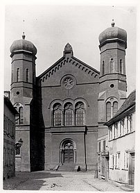 Schwarz-Weiß Foto der Synagoge von Homburg