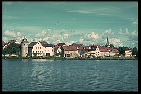 Ansicht von Segnitz mit der Bildungsanstalt.