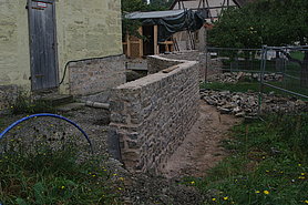 gemauerte Bruchsteinmauer